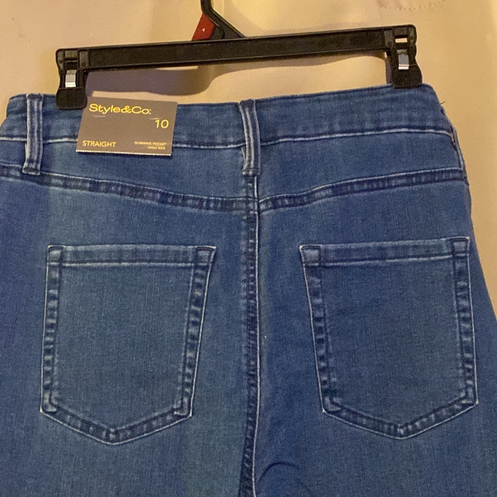 Jeans - Picture 11 of 12